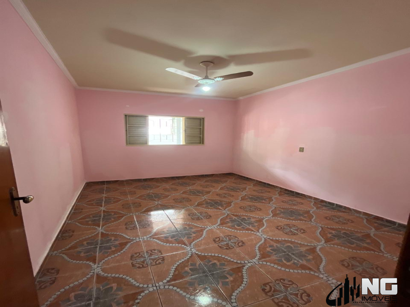 CASA PARA VENDA - PERFEITA OPORTUNIDADE